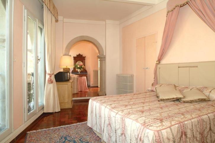 Hotel Palazzo Dragoni à Spolète Extérieur photo
